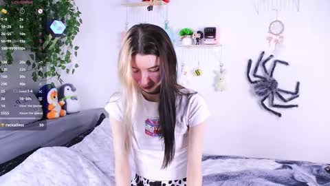 emmie_everly online show from December 2025 11:59:02 AM