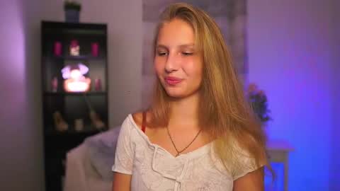 Emmie online show from November 2025 02:16:01 PM