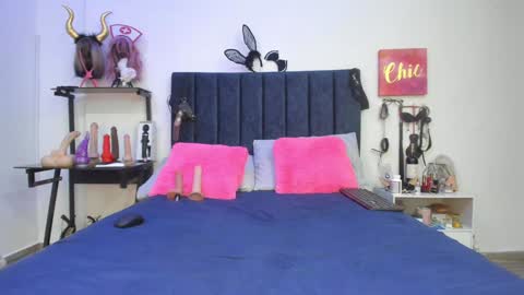 Snapshot of emmily_giraldo chatting on January 2025 05:34:02 PM online show from January 2025 05:34:02 PM