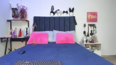 Snapshot of emmily_giraldo chatting on January 2025 05:55:01 PM online show from January 2025 05:55:01 PM