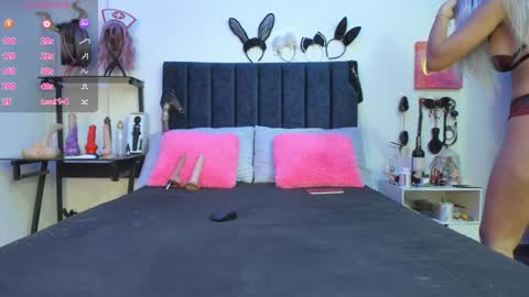 Snapshot of emmily_giraldo chatting on February 2025 12:06:02 PM online show from February 2025 12:06:02 PM