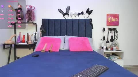 Snapshot of emmily_giraldo chatting on February 2025 11:51:01 AM online show from February 2025 11:51:01 AM