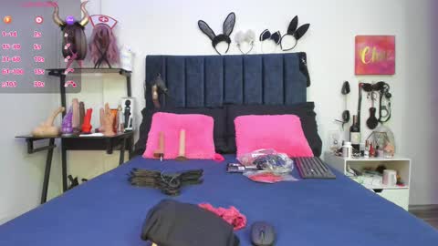 Snapshot of emmily_giraldo chatting on February 2025 11:58:01 AM online show from February 2025 11:58:01 AM
