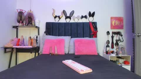 Snapshot of emmily_giraldo chatting on September 2025 01:00:01 PM online show from September 2025 01:00:01 PM