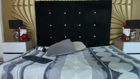 Emmily keller online show from November 2025 01:43:01 PM