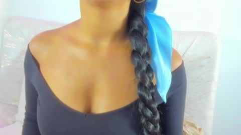 Snapshot of emmilybratz chatting on May 2026 03:40:02 PM EMMILY online show from May 2026 03:40:02 PM