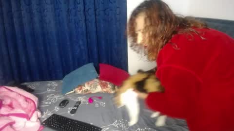 Emmily online show from June 2026 05:44:01 AM