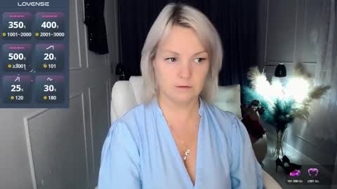 emmmam online show from December 2025 05:43:02 PM