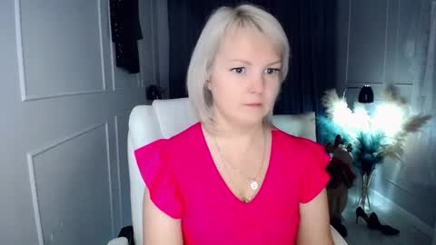 Snapshot of emmmam chatting on December 2025 11:17:01 AM emmmam online show from December 2025 11:17:01 AM