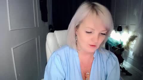 Snapshot of emmmam chatting on January 2026 11:03:02 AM emmmam online show from January 2026 11:03:02 AM