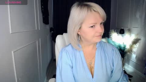 Snapshot of emmmam chatting on February 2026 10:21:02 AM emmmam online show from February 2026 10:21:02 AM