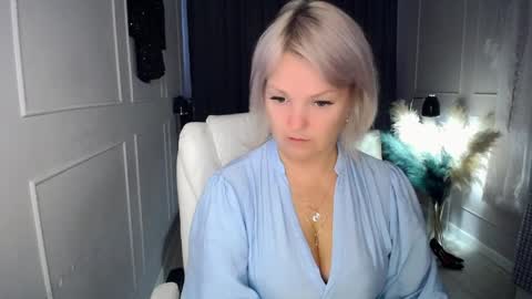 Snapshot of emmmam chatting on March 2026 10:27:02 AM emmmam online show from March 2026 10:27:02 AM