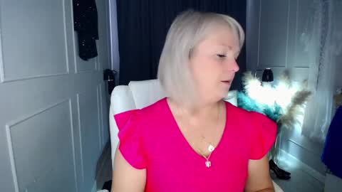 Snapshot of emmmam chatting on April 2026 09:32:02 AM emmmam online show from April 2026 09:32:02 AM