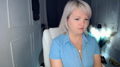 Snapshot of emmmam chatting on April 2026 11:27:02 PM emmmam online show from April 2026 11:27:02 PM