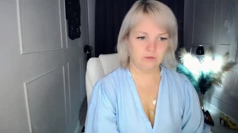 Snapshot of emmmam chatting on April 2026 06:29:02 AM emmmam online show from April 2026 06:29:02 AM