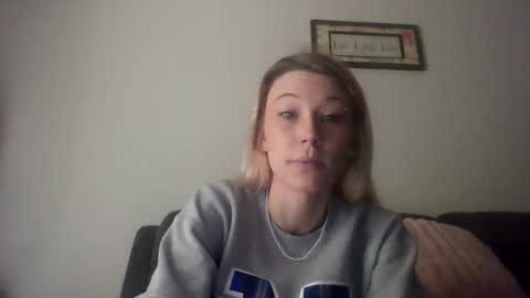 Snapshot of emmwarr1514 chatting on April 2026 04:48:01 PM emmwarr1514 online show from April 2026 04:48:01 PM