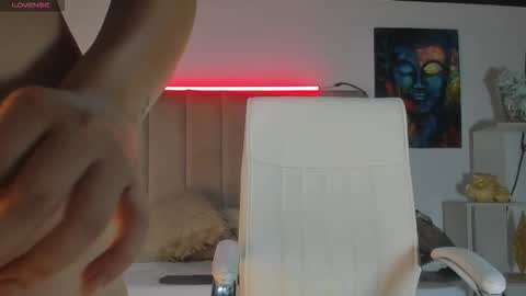 emmy_miller00 online show from November 2025 07:45:02 PM