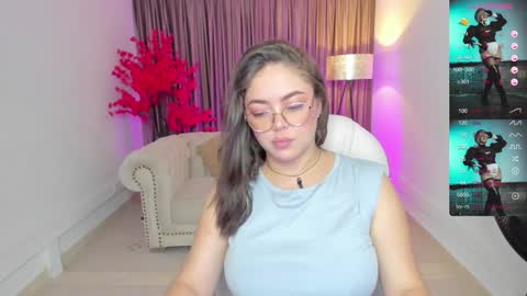 Snapshot of emmy_walker1 chatting on February 2025 10:58:02 AM Emmy Walker online show from February 2025 10:58:02 AM