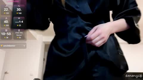 Em online show from January 2025 01:10:01 AM