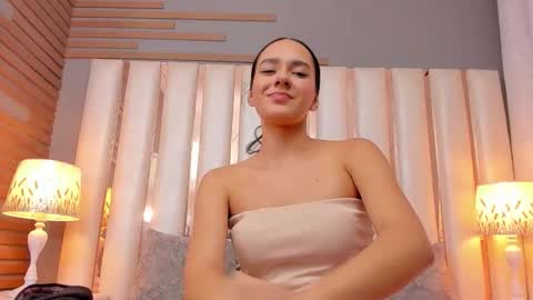 Snapshot of emmycruzz chatting on May 2026 07:18:01 PM emmy online show from May 2026 07:18:01 PM