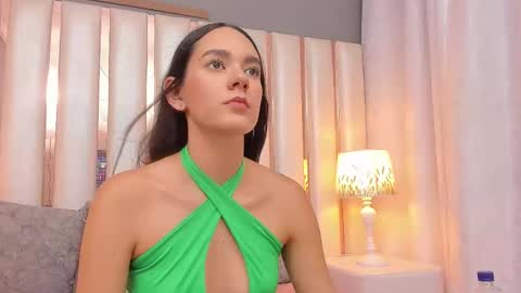 Snapshot of emmycruzz chatting on May 2026 07:09:01 PM emmy online show from May 2026 07:09:01 PM