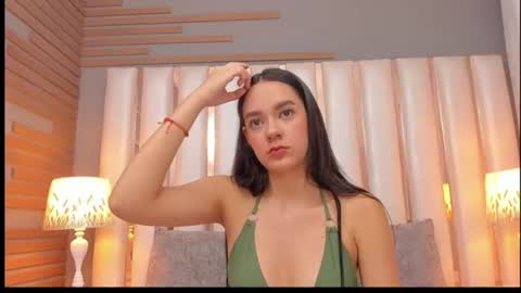 Snapshot of emmycruzz chatting on June 2026 01:26:02 PM emmy online show from June 2026 01:26:02 PM