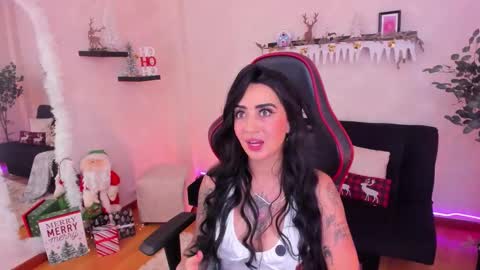 Emmy Evans  online show from November 2025 08:02:02 PM