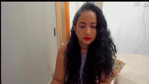 emperatriztapia online show from November 2025 01:26:02 PM