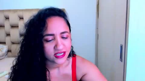 Snapshot of emperatriztapia chatting on May 2026 08:59:01 PM emperatriztapia online show from May 2026 08:59:01 PM