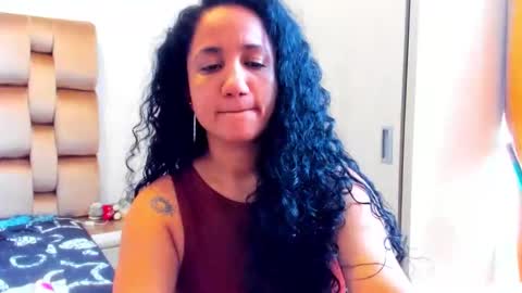 Snapshot of emperatriztapia chatting on June 2026 07:16:02 PM emperatriztapia online show from June 2026 07:16:02 PM