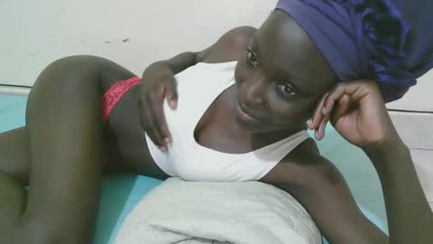 Snapshot of empress_ivy1 chatting on April 2026 05:28:01 PM empress_ivy1 online show from April 2026 05:28:01 PM