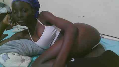 Snapshot of empress_ivy1 chatting on May 2026 06:27:01 PM empress_ivy1 online show from May 2026 06:27:01 PM