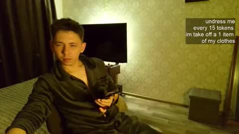 emveeboy96 online show from November 2025 02:55:02 PM