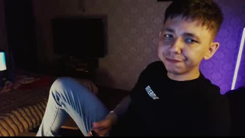 emveeboy96 online show from April 2026 08:17:01 PM