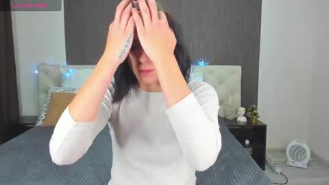 emy__angel online show from December 2024 03:36:02 AM