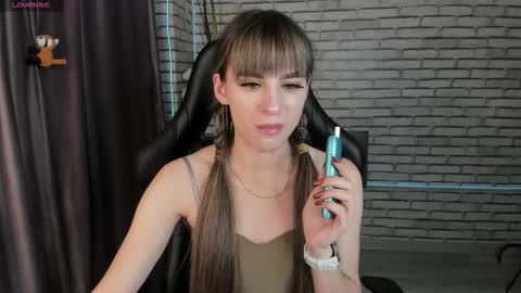 emy__angel online show from September 2025 12:12:02 AM