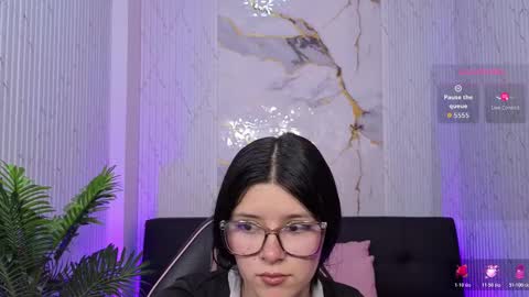 Snapshot of emy_tay chatting on March 2026 11:39:02 AM Emy online show from March 2026 11:39:02 AM