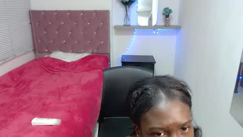 Snapshot of emyfuckhard chatting on October 2025 12:37:01 PM emyfuckhard online show from October 2025 12:37:01 PM