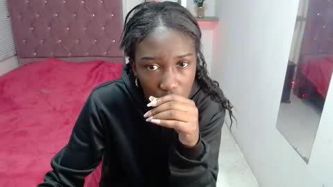 Snapshot of emyfuckhard chatting on October 2025 12:18:02 PM emyfuckhard online show from October 2025 12:18:02 PM