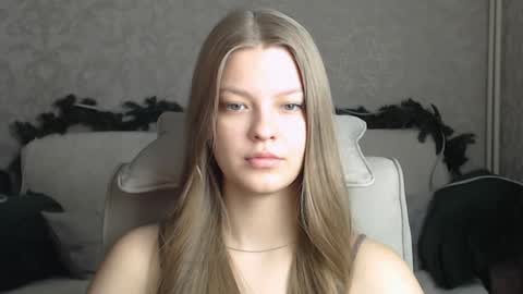 Snapshot of emysway chatting on January 2025 01:33:01 AM EmySway online show from January 2025 01:33:01 AM