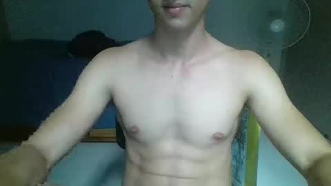 EnanoCulero online show from November 2025 07:57:01 PM