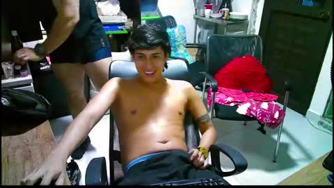 andres online show from September 2025 12:05:01 PM