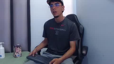 endrick_23 online show from March 2026 03:52:02 AM