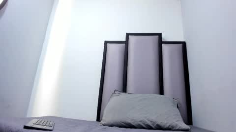 endrick_23 online show from April 2026 03:29:02 AM