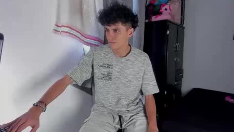 Salo online show from March 2026 06:19:02 PM