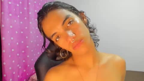 Snapshot of engel20042001 chatting on December 2024 04:01:02 AM engel20042001 online show from December 2024 04:01:02 AM