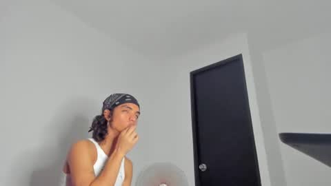 Snapshot of engel20042001 chatting on December 2024 10:56:02 PM engel20042001 online show from December 2024 10:56:02 PM