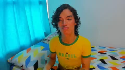 Snapshot of engel20042001 chatting on December 2024 04:39:01 PM engel20042001 online show from December 2024 04:39:01 PM