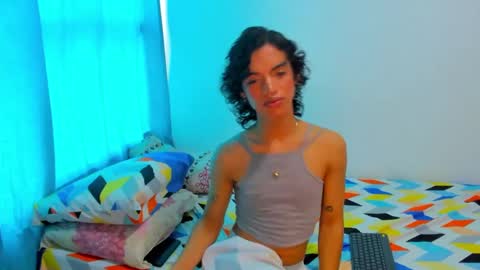 Snapshot of engel20042001 chatting on December 2024 04:46:02 PM engel20042001 online show from December 2024 04:46:02 PM