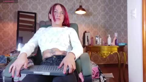 Snapshot of engel_devil chatting on December 2025 12:25:02 PM Engel online show from December 2025 12:25:02 PM